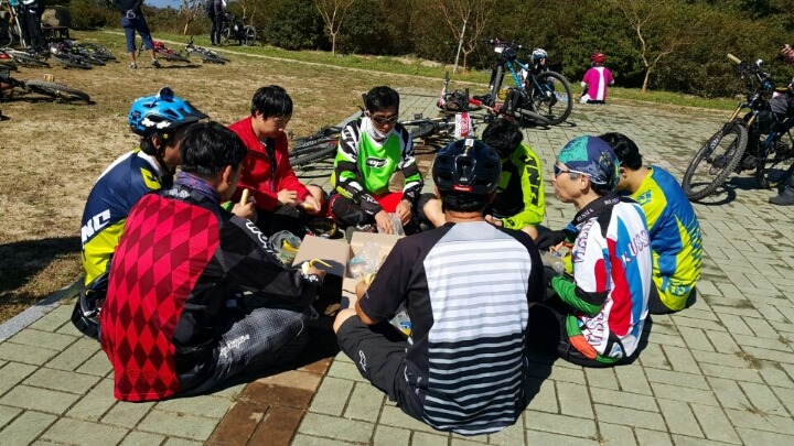 resized_20161010_031444_1572067008.jpg : [사진] 161009 부산다이나믹랠리~