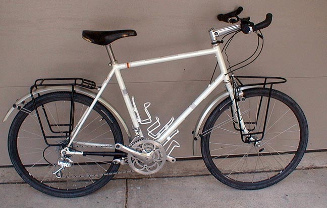 Bike with Zefal fenders attached.jpg