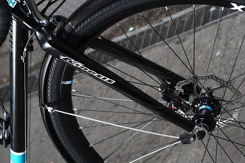 Kinesis Decade Tripster 2012 - front fork.jpg