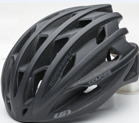 Recalled Louis Garneau Course Helmet in matte black.png