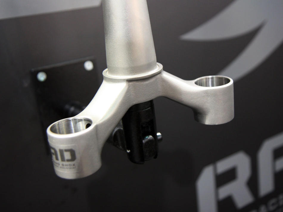 The new Fox Racing Shox Float Ti fork uses a hollow cast titanium crown.jpg