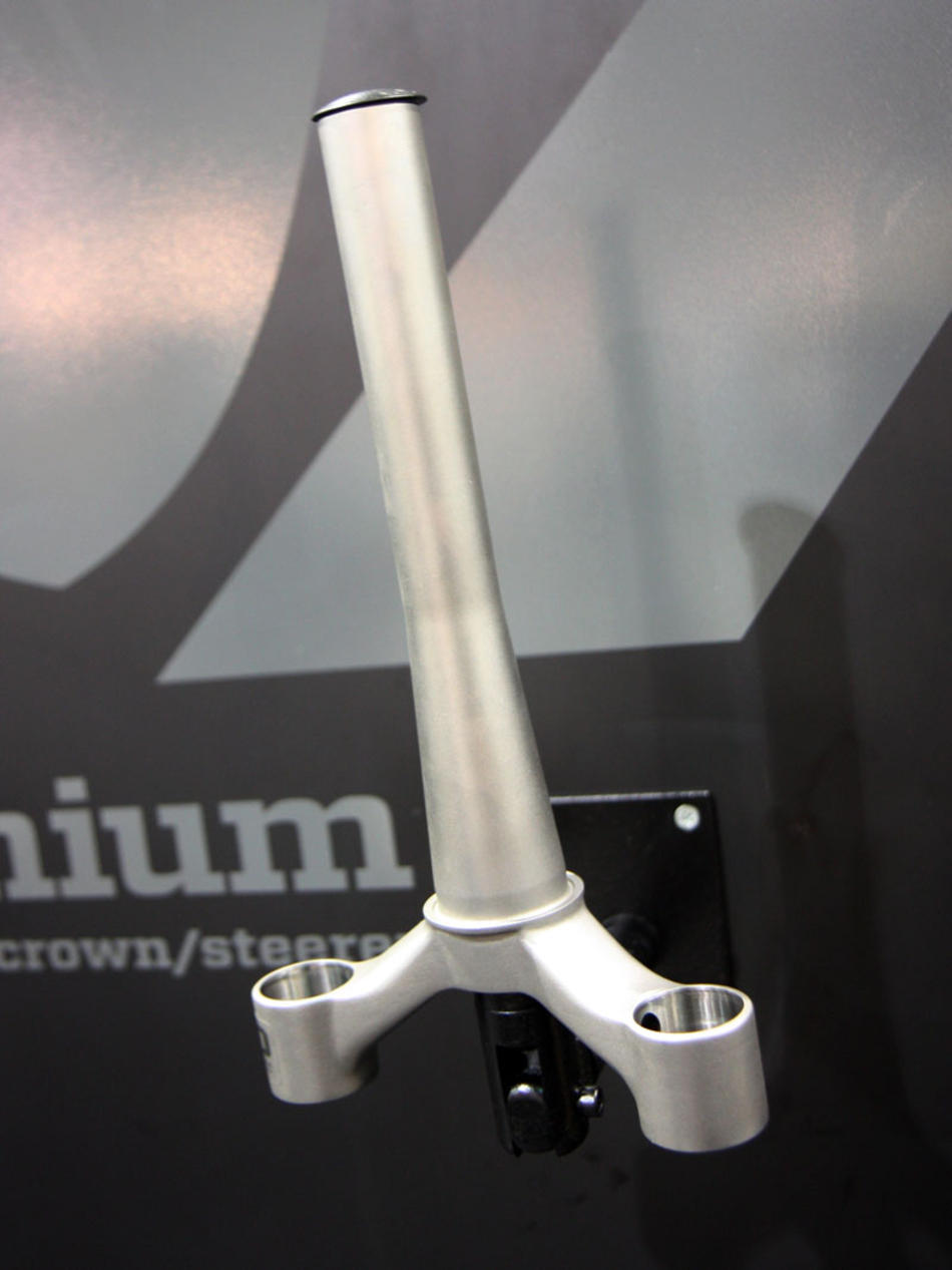 new RAD titanium crown and steeer in a tapered 1-1 8 to 1-1 2in size.jpg