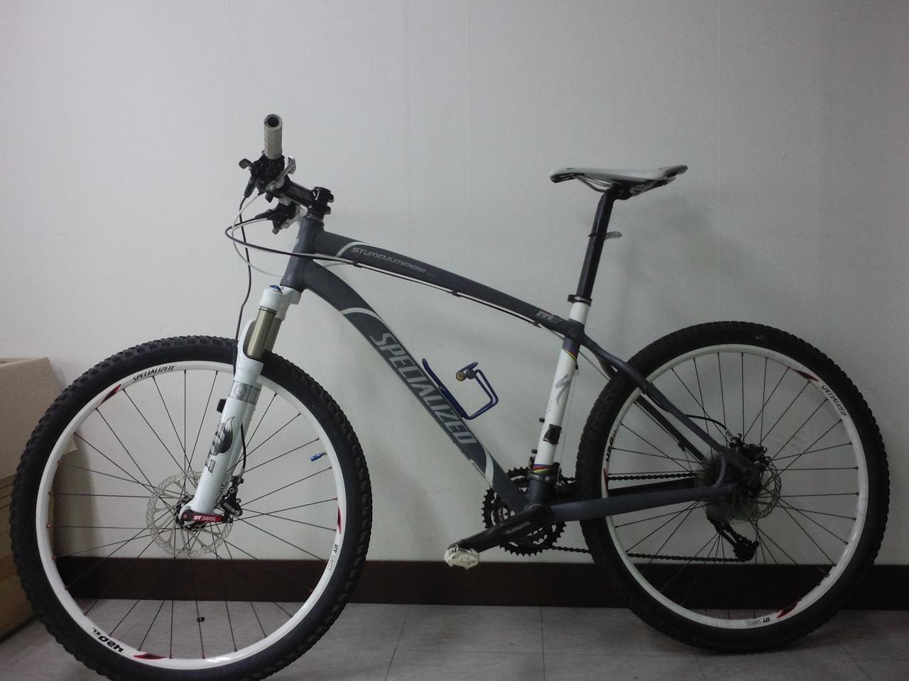 mtb 사진.JPG : 10년형 스페샬 스텀점퍼 콤프(차콜) 판매합니다.