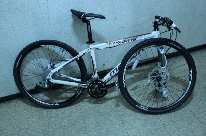 IMG_2466.JPG : 10년 메리다 TFS-900D 16인치 새제품 팝니다.