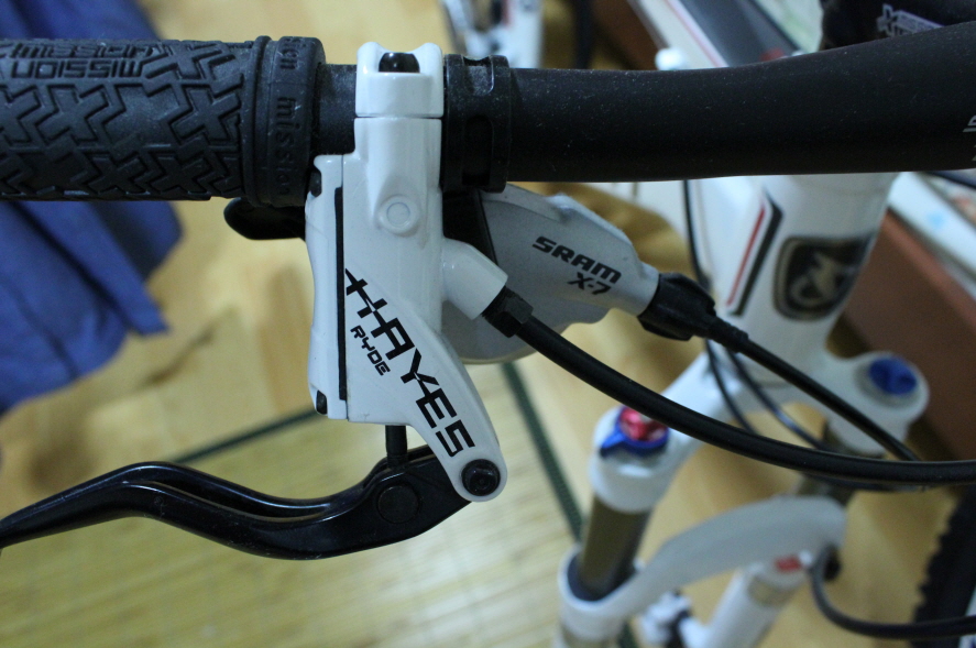 IMG_2465.JPG : 10년 메리다 TFS-900D 16인치 새제품 팝니다.
