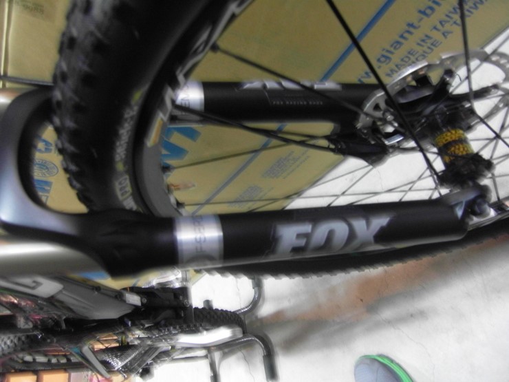 sdc12611_qkddnjs8.jpg : GT 쟈스카 팀 프로 와 카본 MTB 분양합니다. sdc12611_qkddnjs8.jpg : GT 쟈스카 팀 프로 와 카본 MTB 분양합니다.