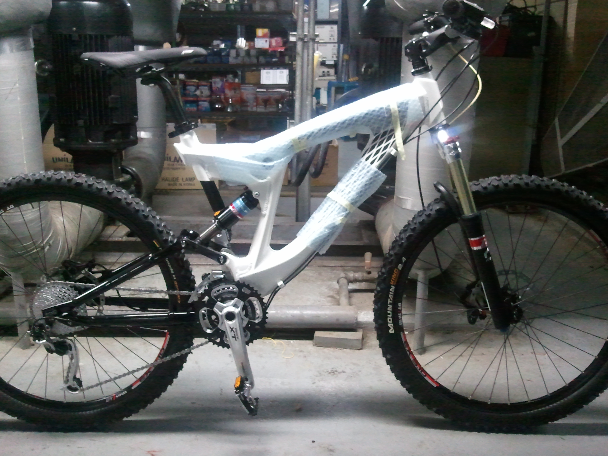 Bmw enduro mountain bike outlet
