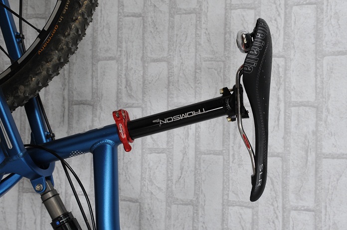ain_7441_romoser[1].jpg