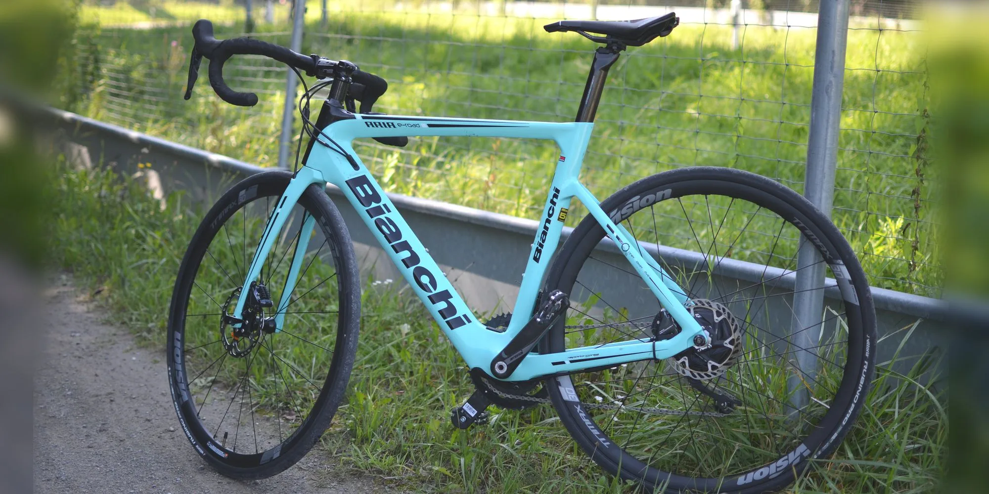 bianchi-aria-e-road-header.webp