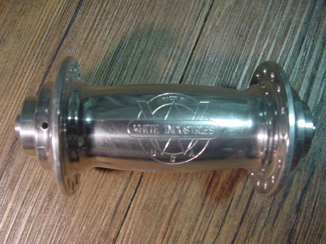 DSC00006.JPG : White Industries 앞 허브32h